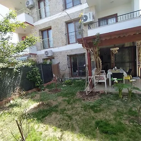 Datça'nın Değerlenen Bölgesi çomarlıkta Bahçeli Ev *